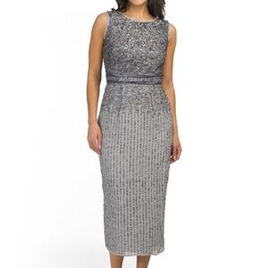 MAC DUGGAL Sleeveless Sequin Embellished Cocktail Dress